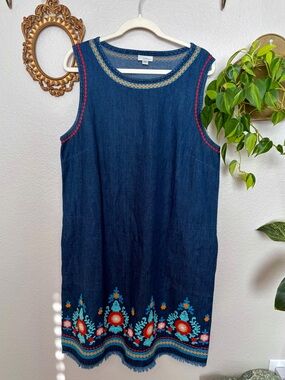 J. Jill Indigo Sleeveless Embroidered Shift Dress